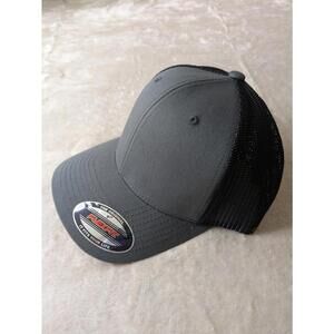Flexfit Trucker Mesh Baseball Cap Grey Black Yupoong Size OSFA (6 7/8” - 7 1/2")